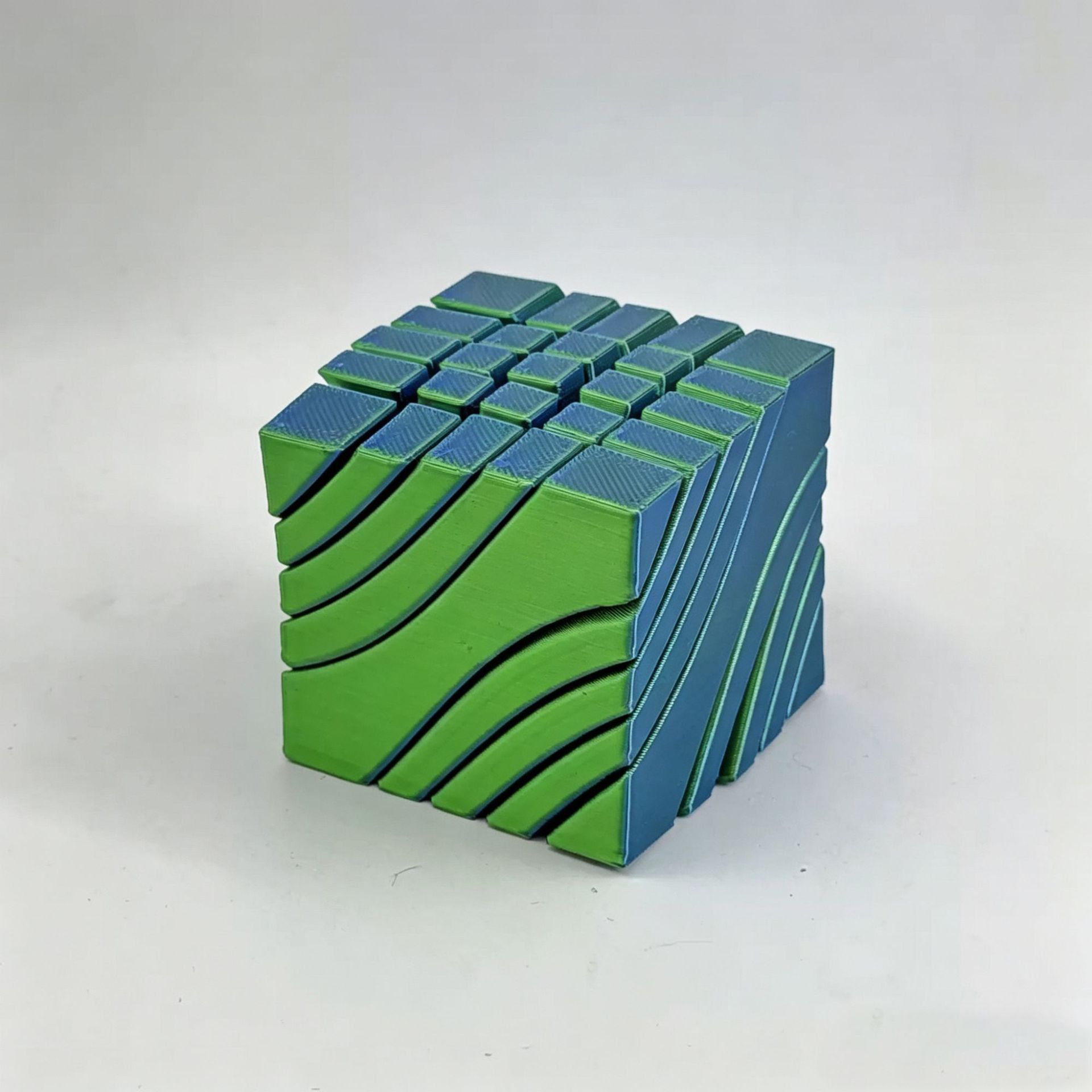 3D Printed Liquid Flow Rubik's - 3D Printing Drawing 评论和价格