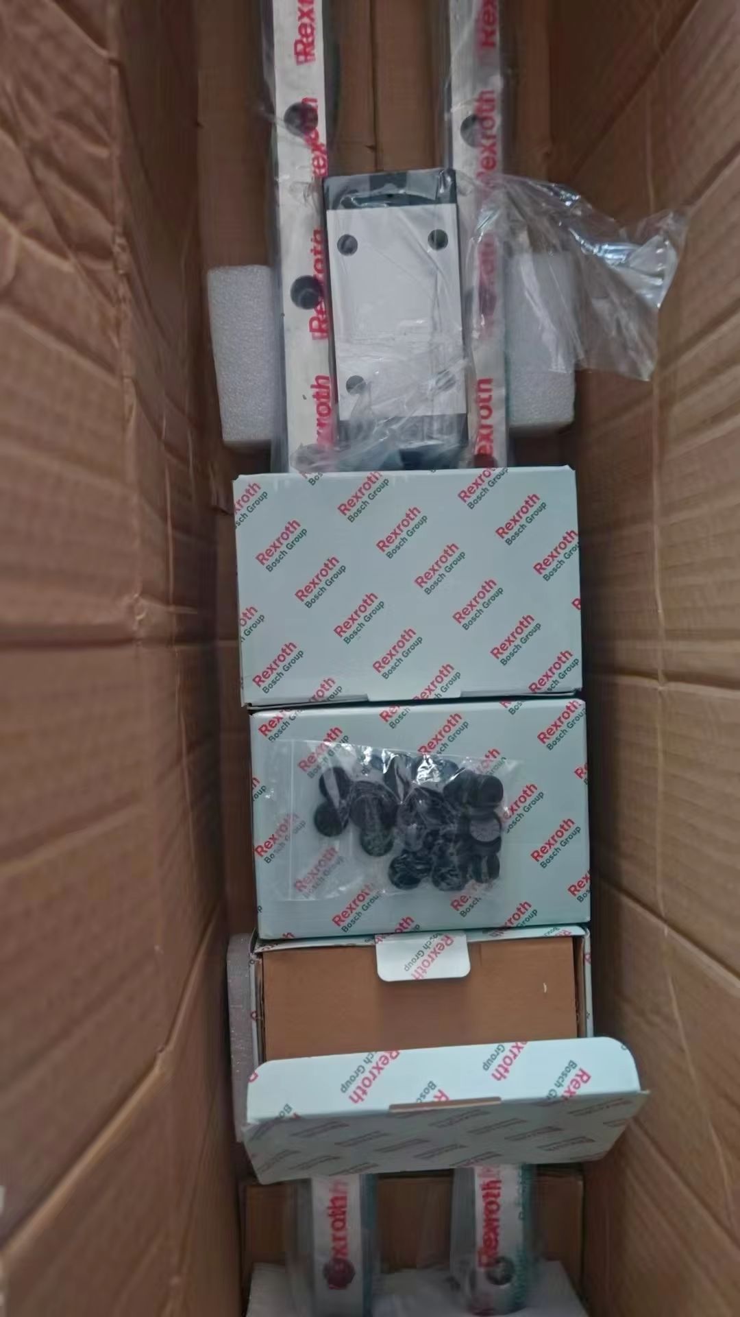 93-50-10000A/B 93-50-10003A Li - Linear Guide Rail 评论和价格